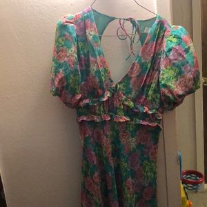 Astr puff sleeve dress size M